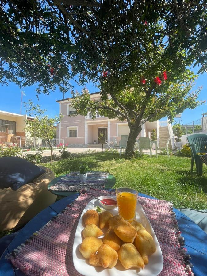 Rent Rooms Loren Vlore Luaran gambar